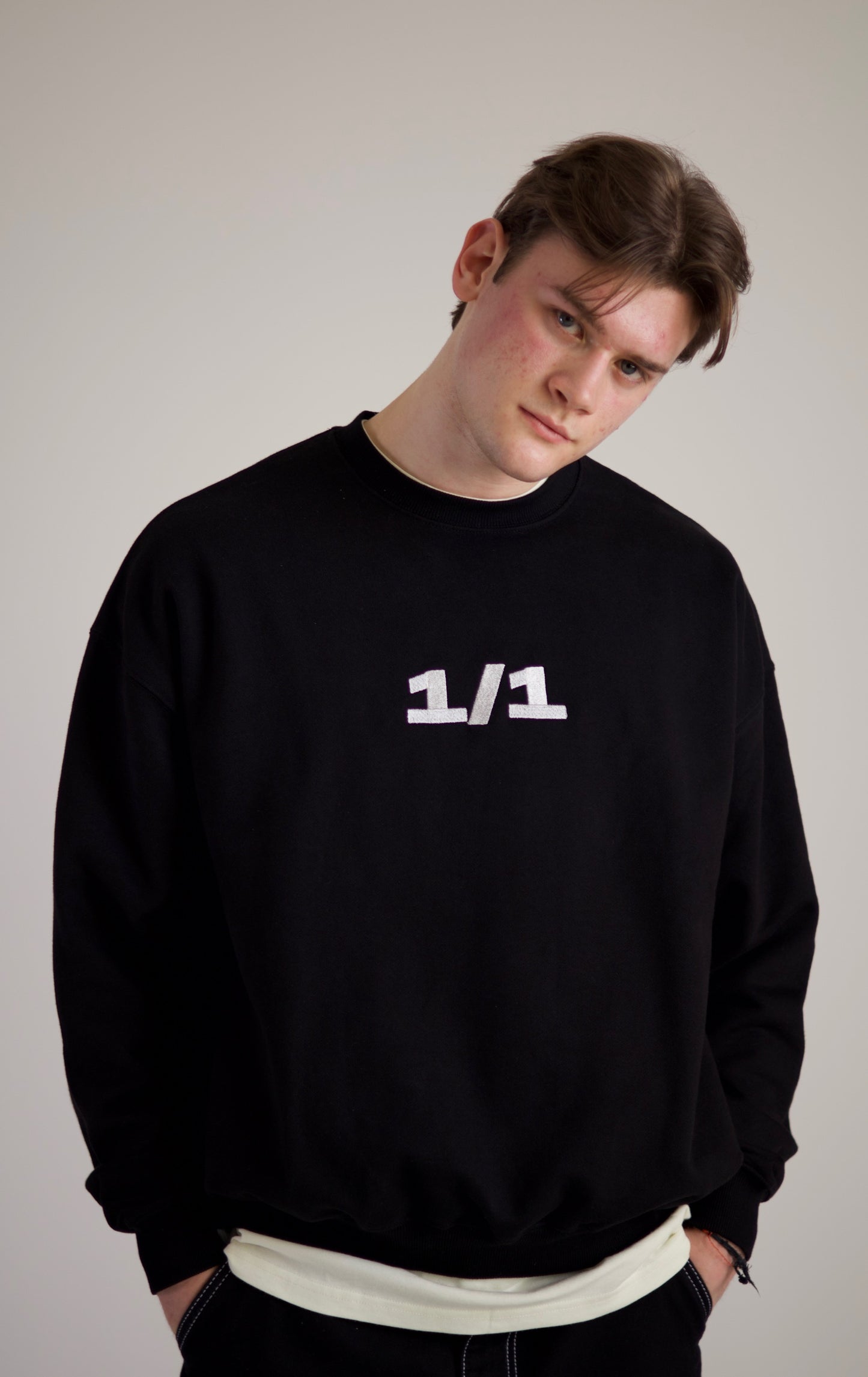 Contrast Collection Oversized Black Sweatshirt